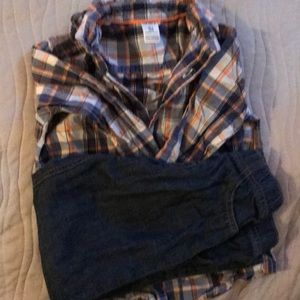 Carter’s 2 piece set size 5t (boys)